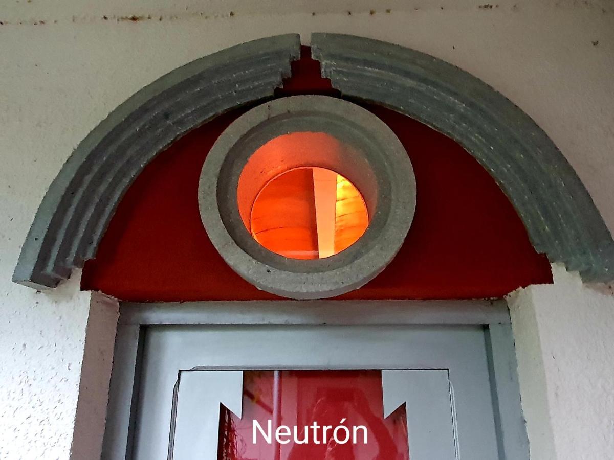 贝尔蒙特·德米兰达Zentral Club Neutron-Jacuzzi公寓 外观 照片